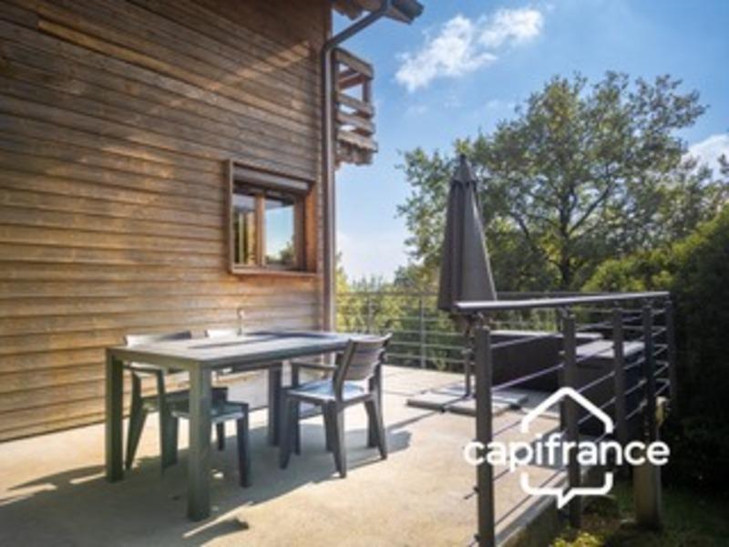 Maison - 180 m² - 8 pièces