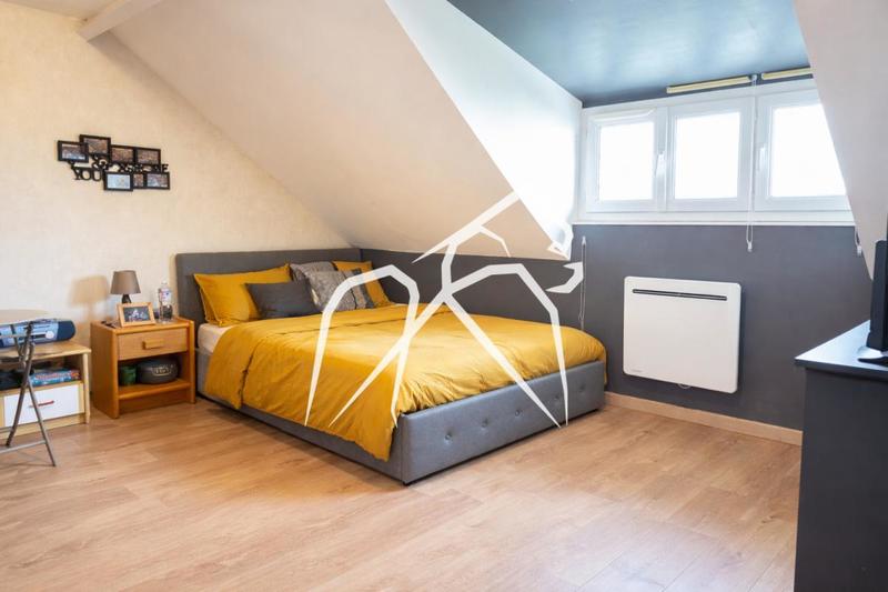 Maison ancienne - 221 m² - 8 pièces