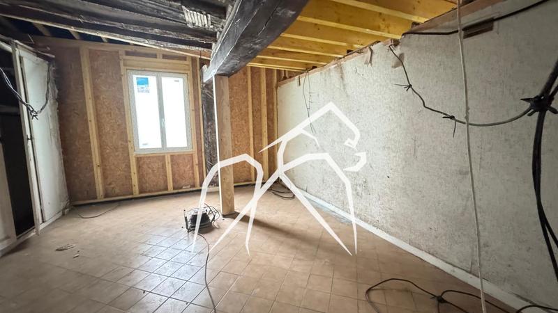 Immeuble - 160 m² - 6 pièces