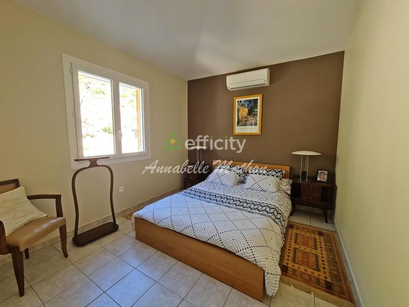 Villa - 197 m² - 6 pièces