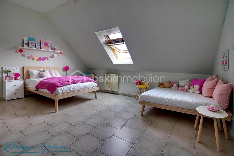 Pavillon - 149 m² - 7 pièces