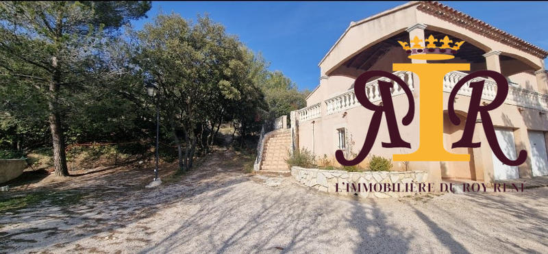 Maison - 163 m² - 8 pièces