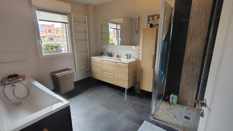 Maison - 162 m² - 6 pièces