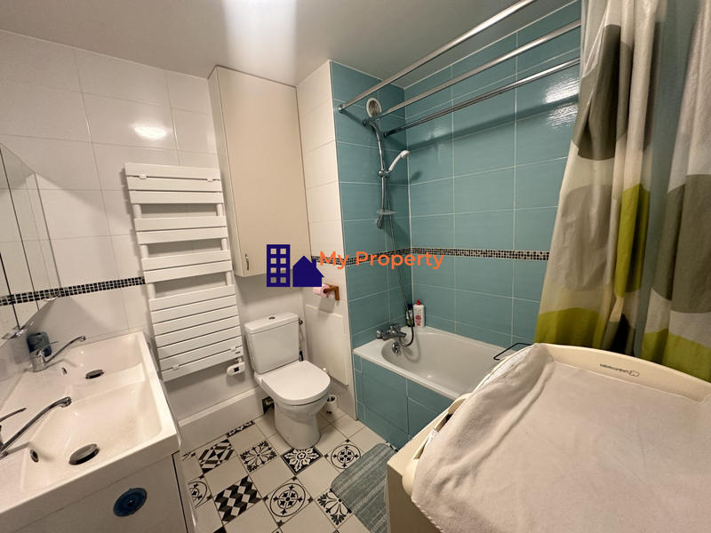 Appartement - 82 m² - 4 pièces