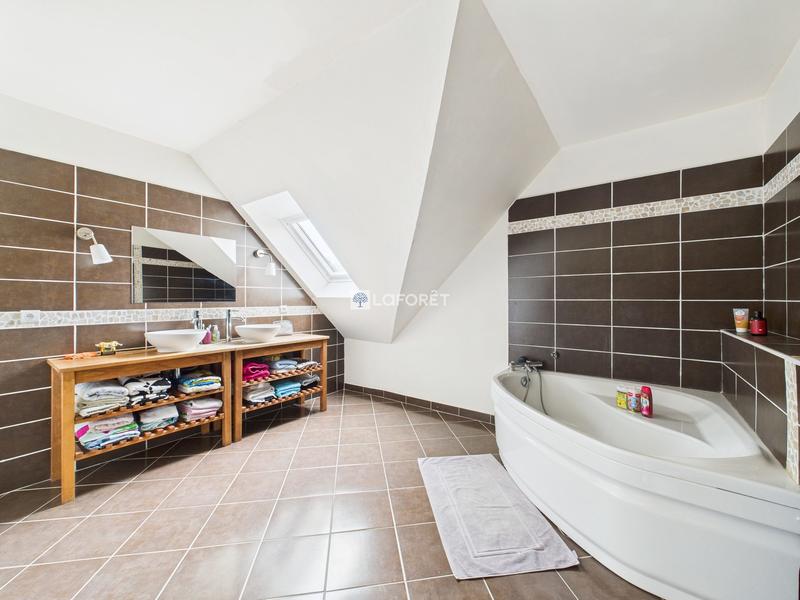 Maison contemporaine - 163 m² - 6 pièces