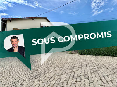 Maison - 1 m² - 7 pièces