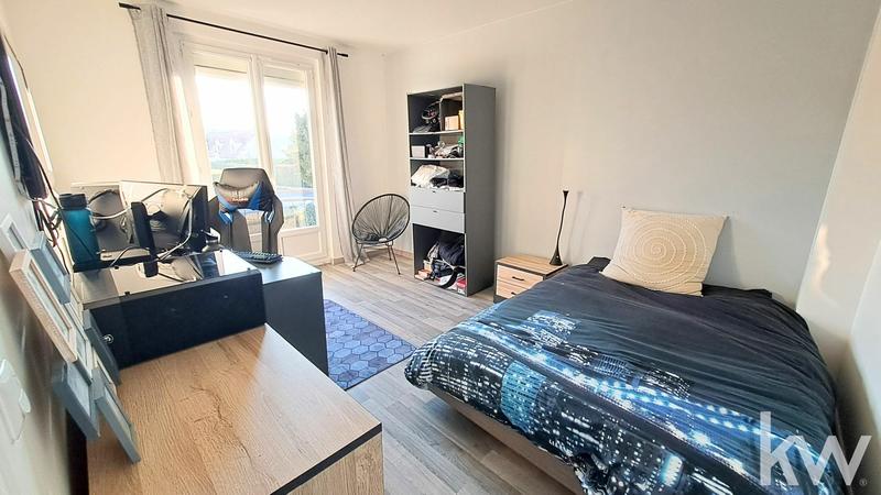 Appartement - 98 m² - 5 pièces