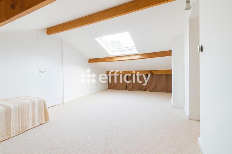 Maison - 160 m² - 6 pièces