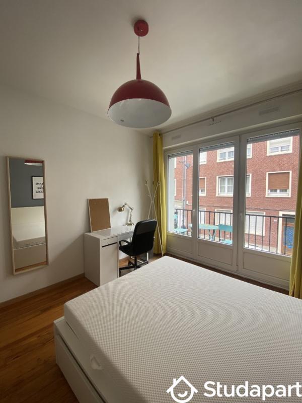 Chambre - 13 m² - 1 pièce