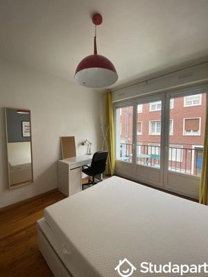 Chambre - 13 m² - 1 pièce