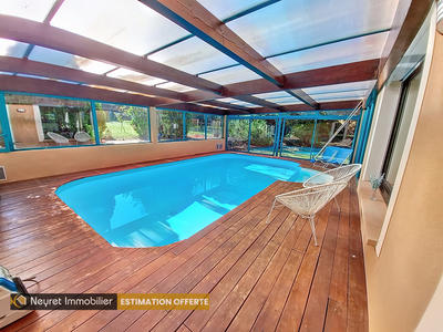 Maison - 308 m² - 10 pièces