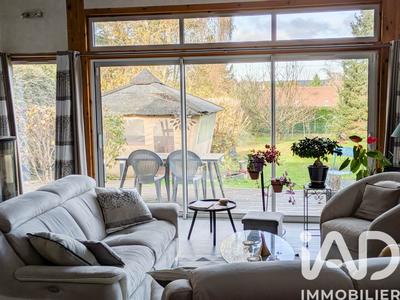 Maison - 197 m² - 8 pièces