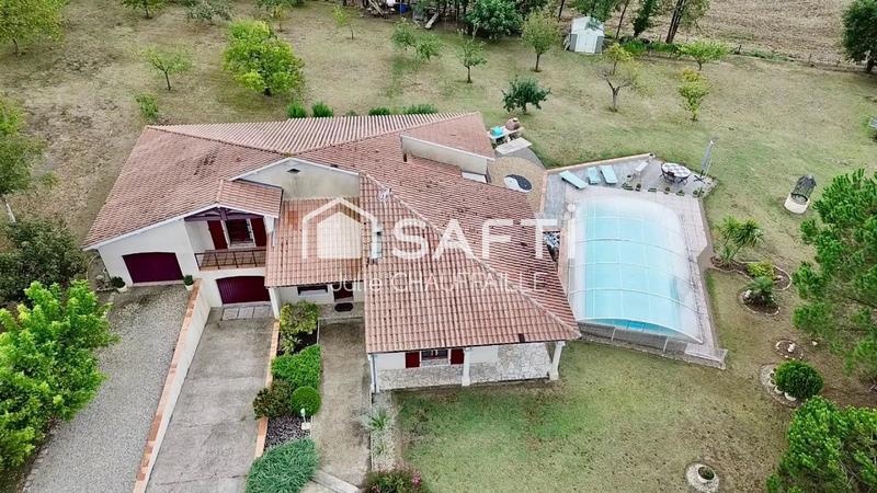 Maison - 185 m² - 7 pièces