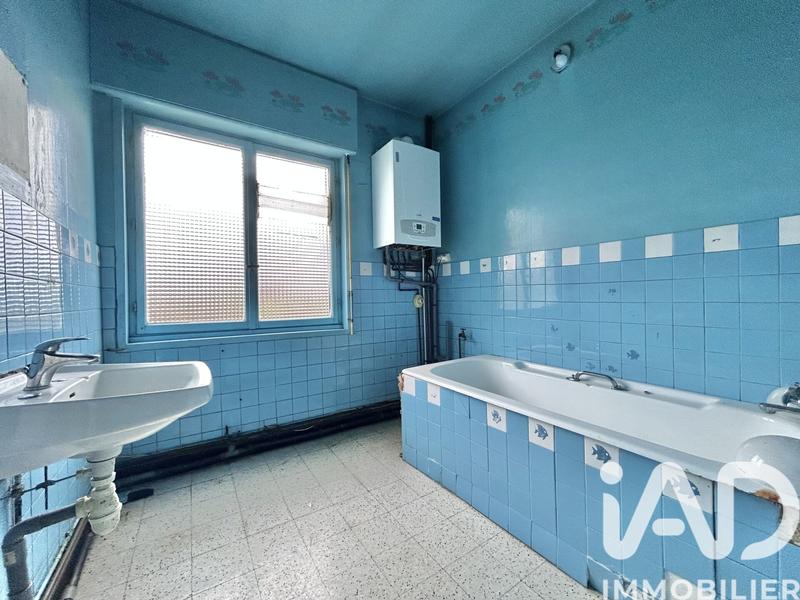 Maison - 95 m² - 5 pièces