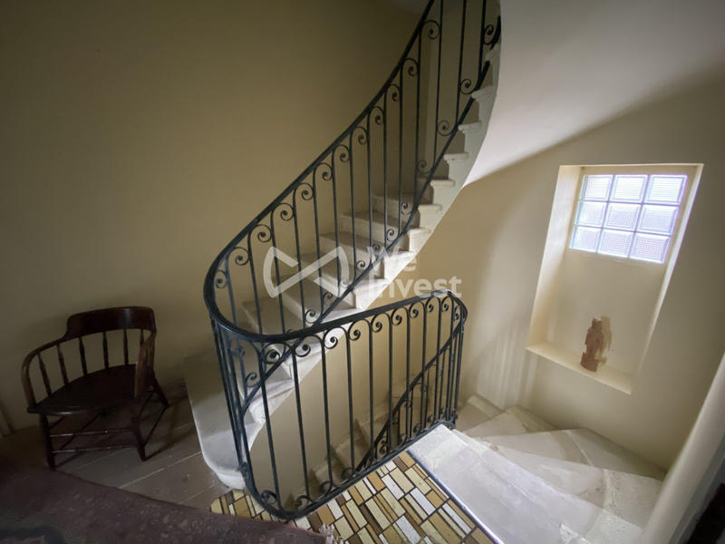 Maison ancienne - 240 m² - 7 pièces