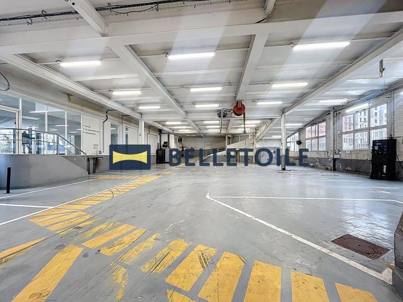 Véhicules - 2 239 m²