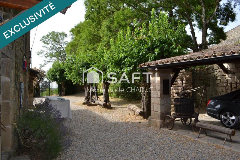 Château - 800 m² - 15 pièces