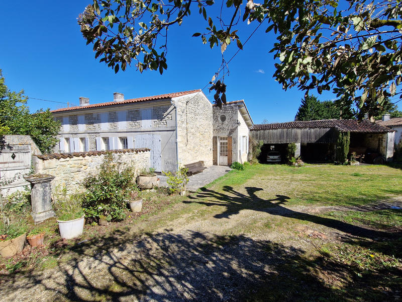 Maison - 166 m² - 7 pièces