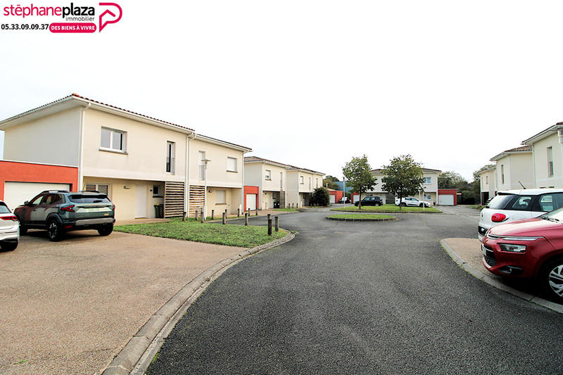 Maison - 93 m² - 4 pièces