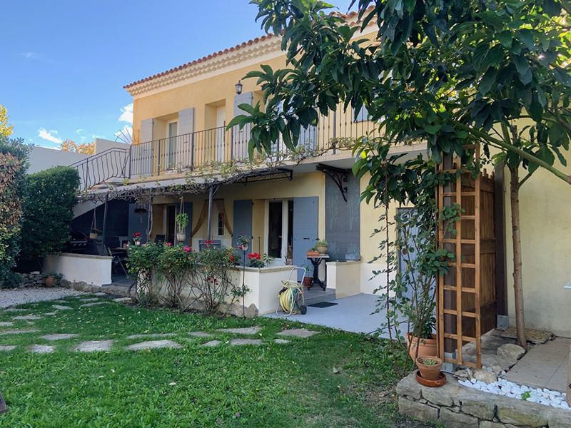 Maison - 175 m² - 9 pièces