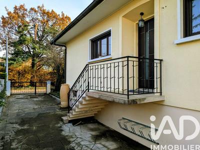 Maison - 134 m² - 4 pièces