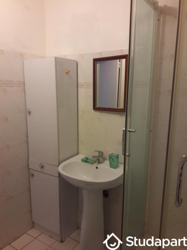 Maison - 10 m² - 1 pièce