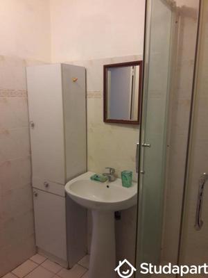 Maison - 10 m² - 1 pièce