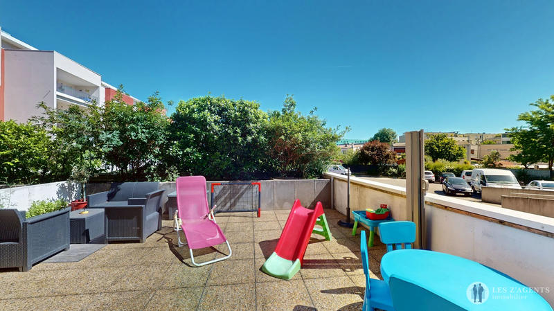 Appartement - 84 m² - 4 pièces