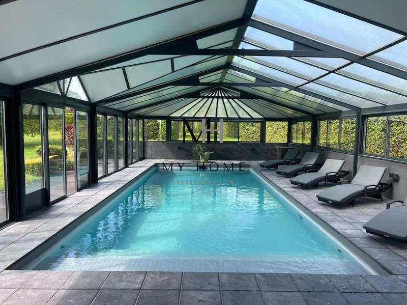 Villa - 220 m² - 10 pièces