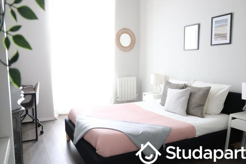 Chambre - 13 m² - 1 pièce