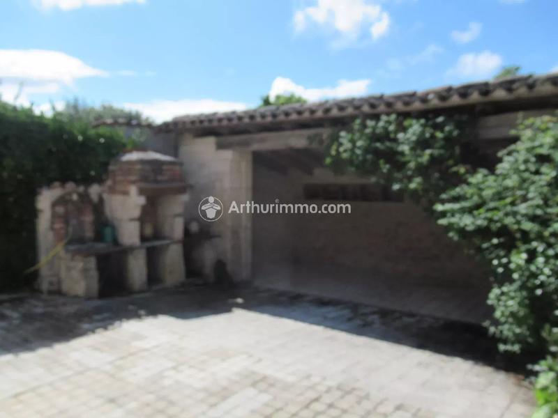 Maison - 274 m² - 8 pièces