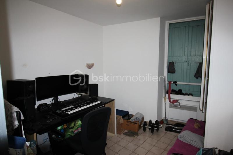 Studio - 88 m² - 5 pièces