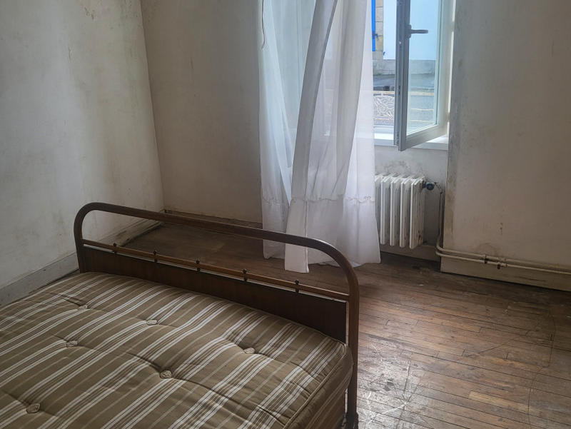 Maison - 92 m² - 6 pièces