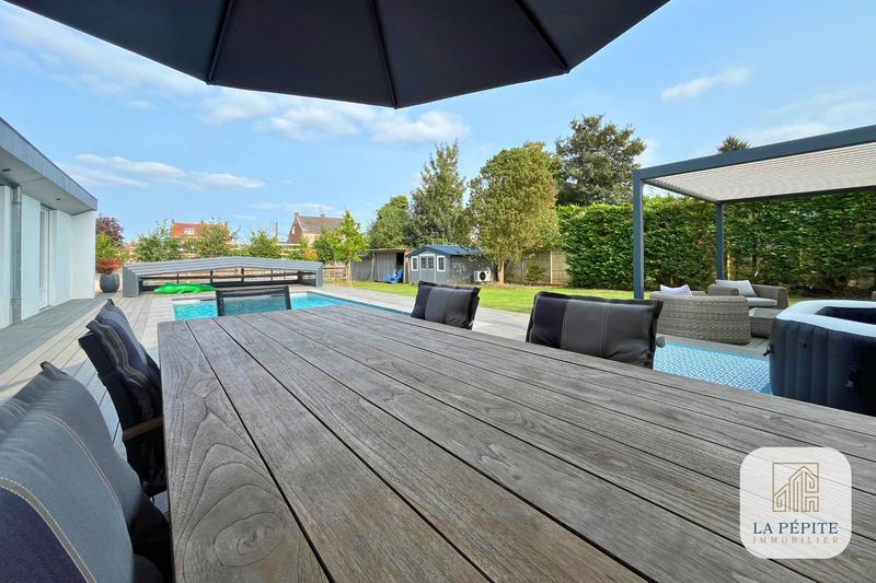 Maison - 170 m² - 7 pièces