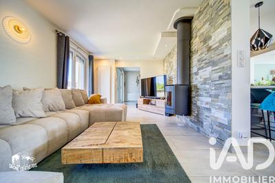 Maison - 163 m² - 8 pièces