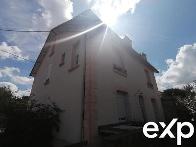 Maison - 165 m² - 7 pièces