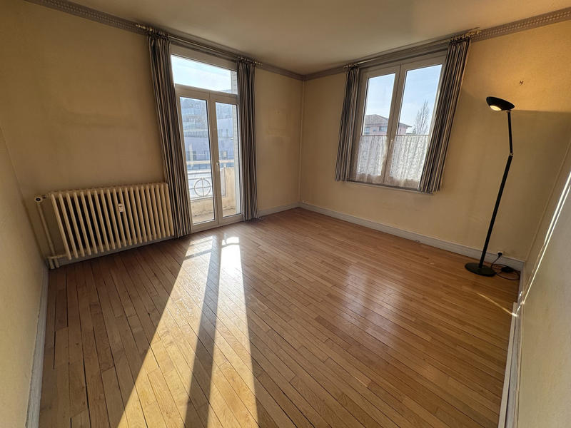 Appartement - 94 m² - 5 pièces