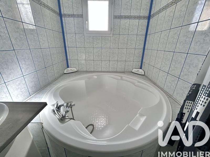 Maison - 98 m² - 4 pièces