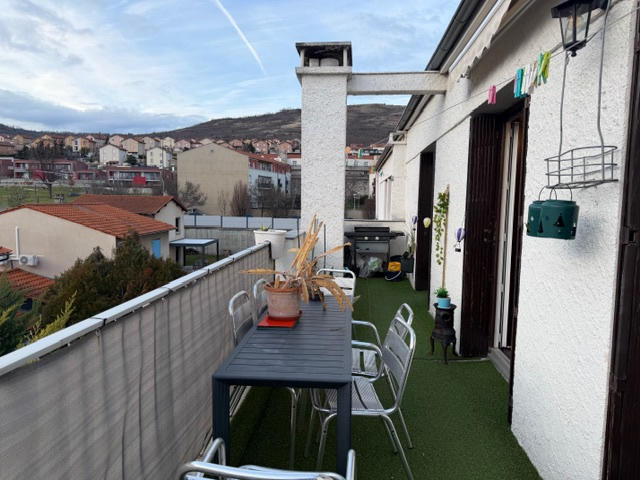 Appartement - 90 m² - 4 pièces