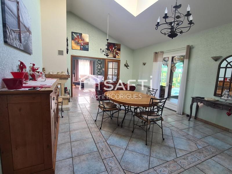 Maison - 144 m² - 7 pièces