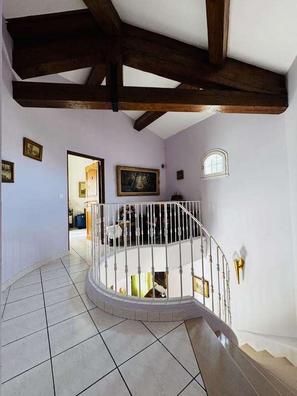 Maison - 168 m² - 5 pièces