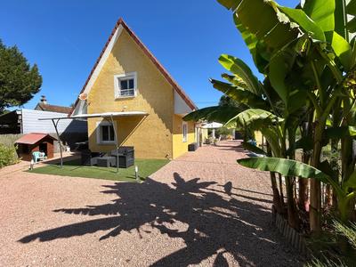 Maison - 150 m² - 10 pièces