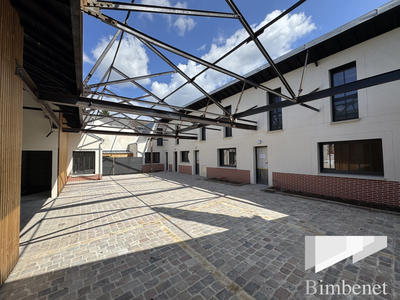 Loft - 122 m² - 4 pièces