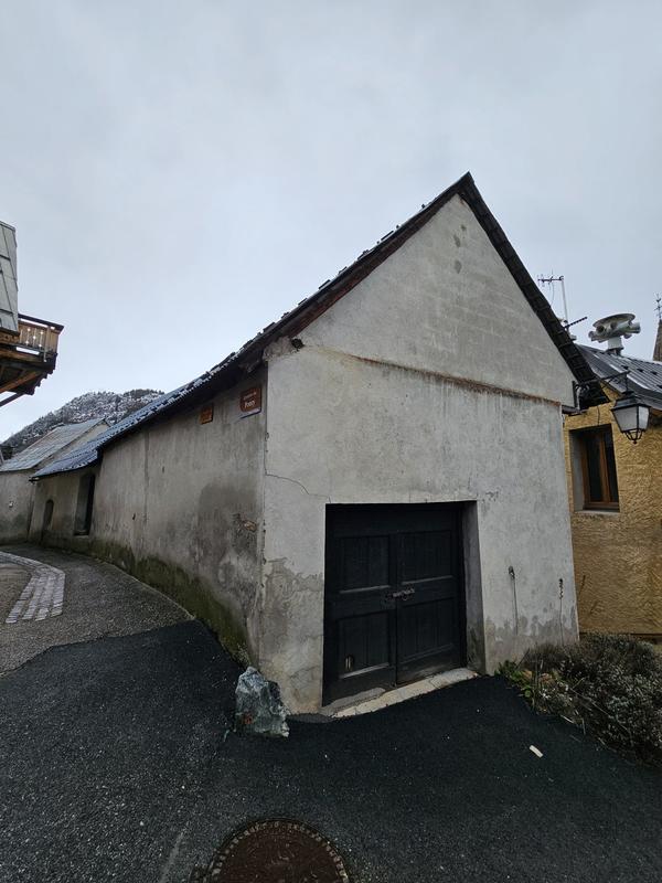 Maison ancienne - 188 m² - 3 pièces