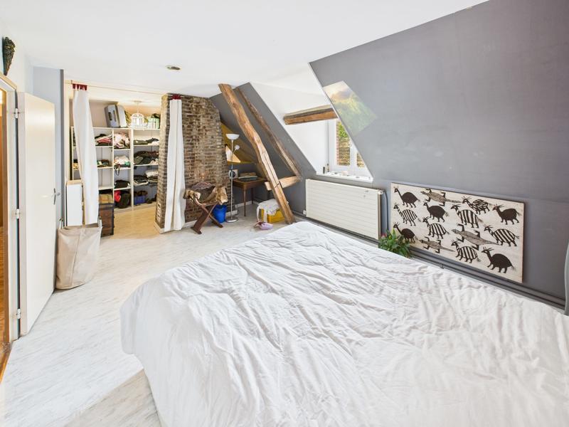 Maison - 336 m² - 12 pièces