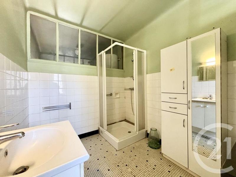 Maison de village - 236 m² - 5 pièces