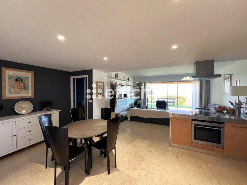 Appartement - 95 m² - 3 pièces