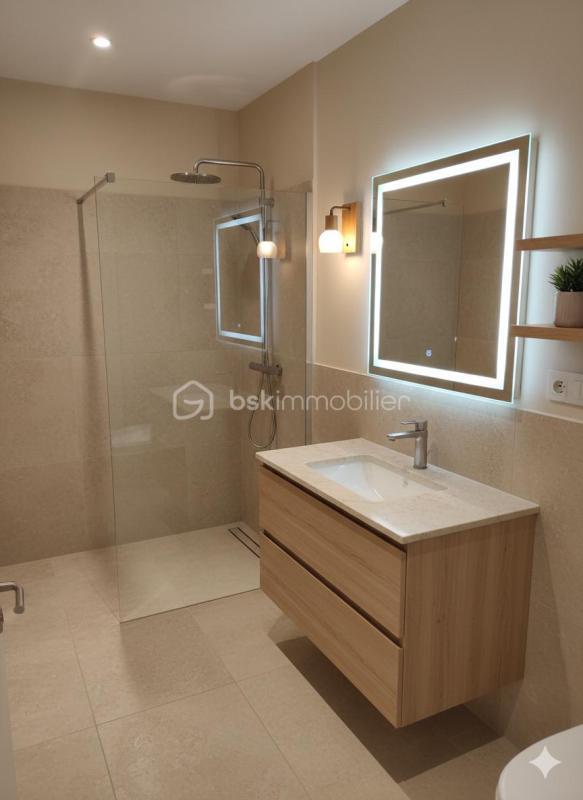 Appartement - 77 m² - 4 pièces