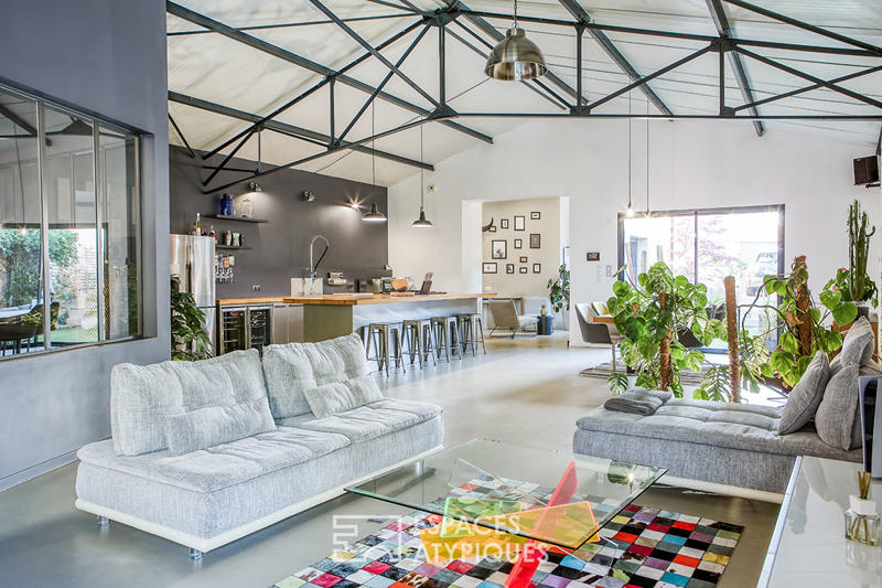 Maison - 221 m² - 6 pièces