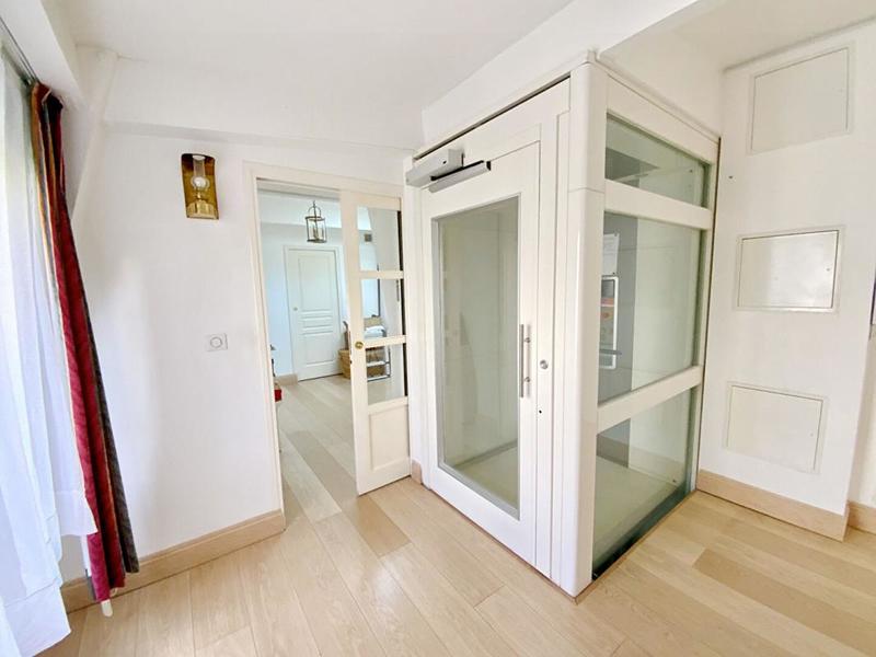 Maison - 200 m² - 6 pièces